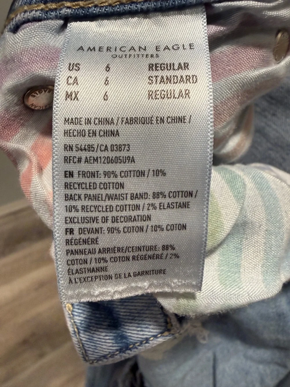 AE Pride Strigid Ripped Low-Rise Baggy Flare Jean-Size 6 - Picture 11 of 16